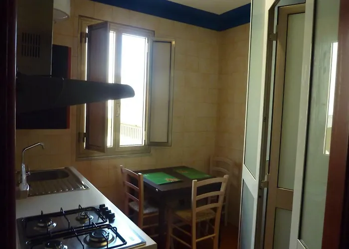 Life's B Bed & Breakfast 3*
